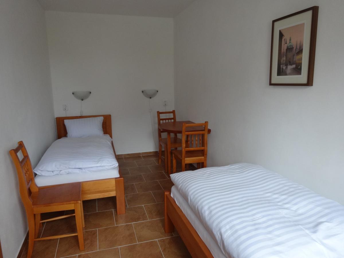 Hostinec u Janatů s ubytováním Cestin Quarto foto